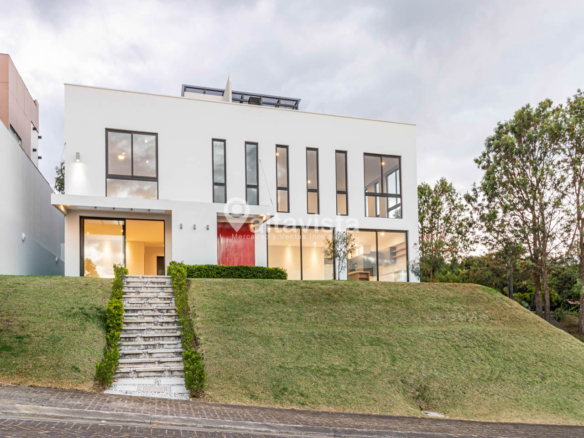 Casas en Altamonte Curridabat