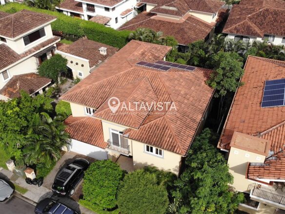 Casa en Valle del Sol $5k