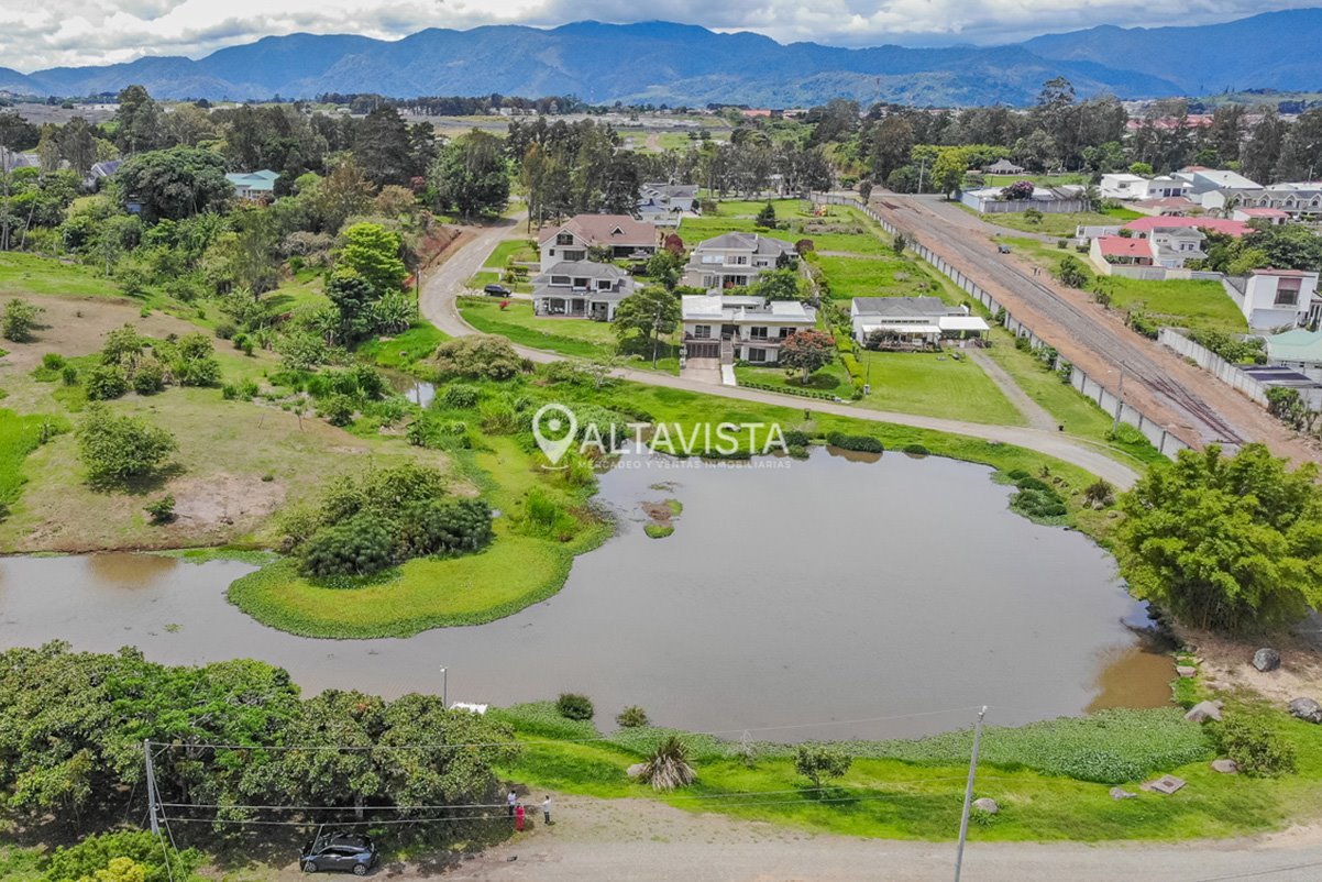 Lote en venta CONDOMINIO LOS LAGOS CARTAGO