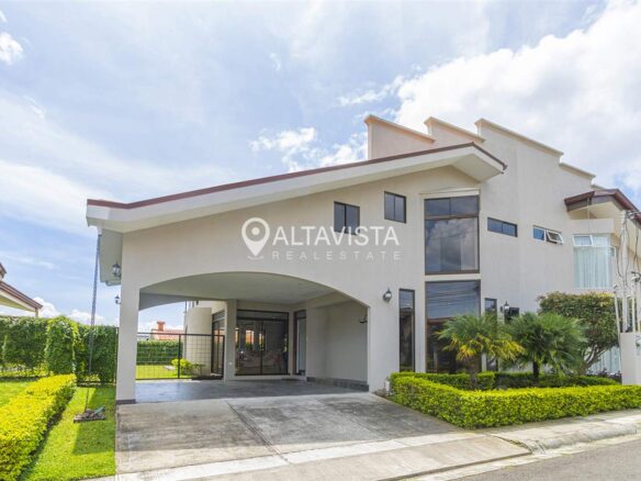Casa en Alquiler Bosque Verde