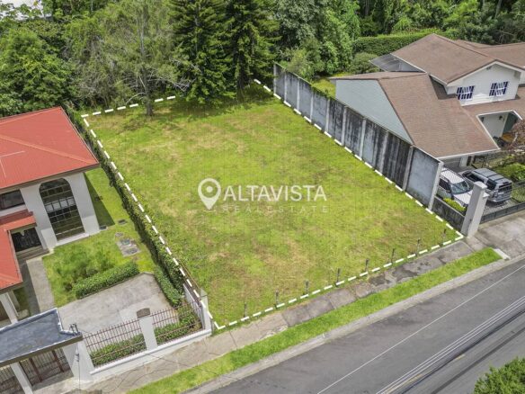 Venta de Lote Altamonte 8827