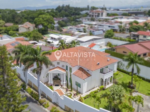 Casa en Venta Cariari Heredia