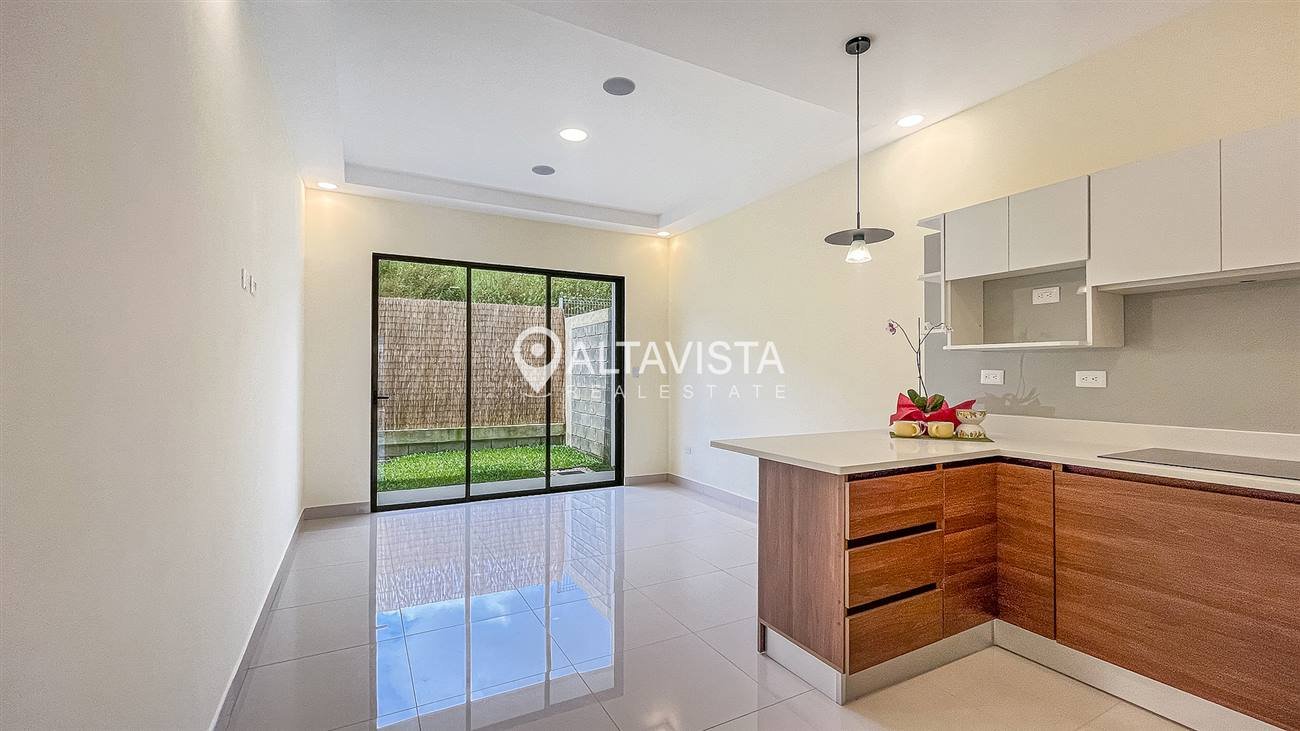 Casa en venta Condominio Puerto España Cartago