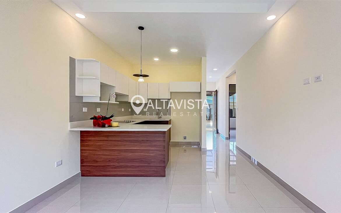 Casa en venta Condominio Puerto España Cartago