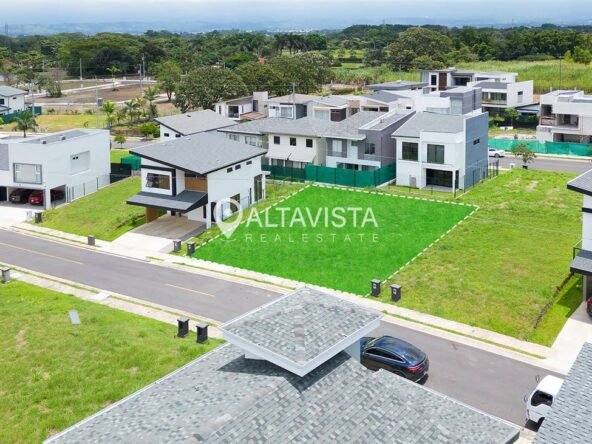 Lote en venta Condominio Villa del Sol