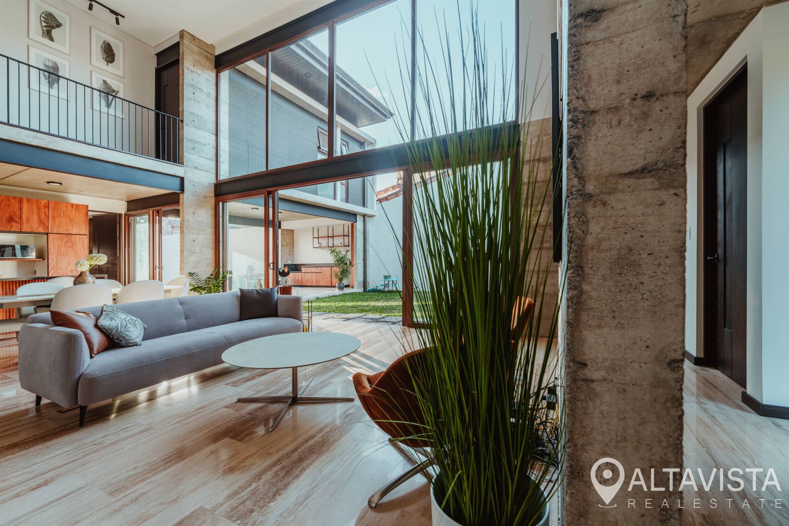 Alquiler de Casa en vía ciprés