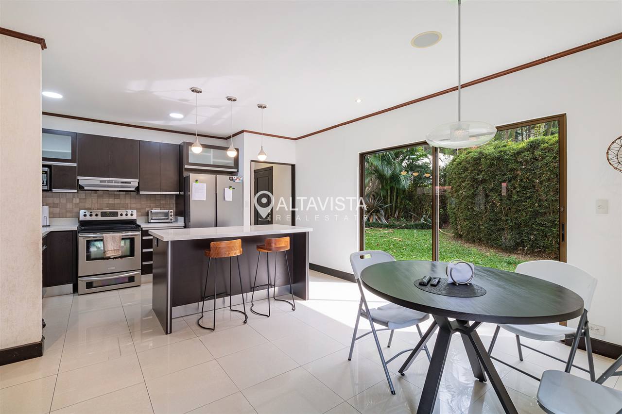 Casa Condominio Acacias Escazú