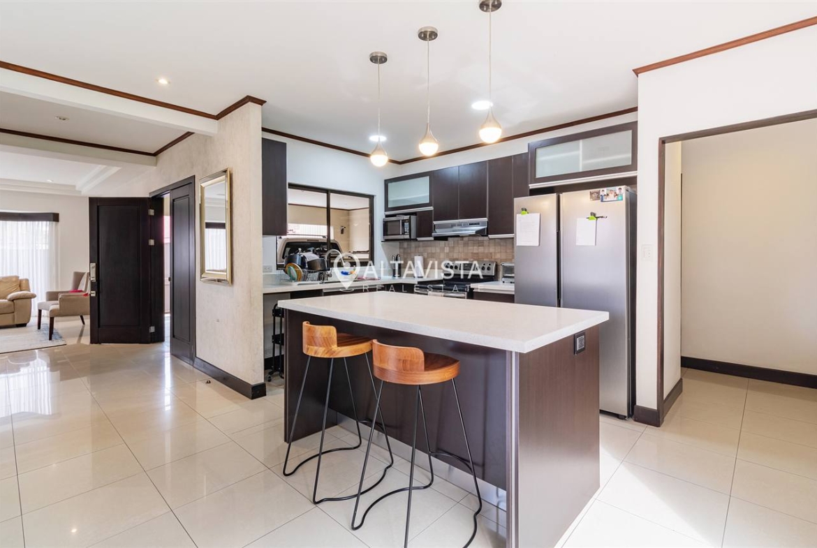 Casa Condominio Acacias Escazú