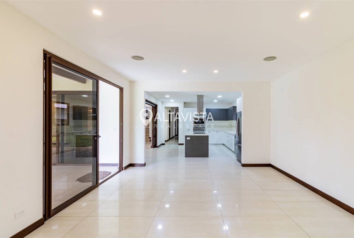 Condominio NYA Lindora