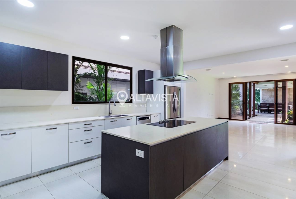 Condominio NYA Lindora