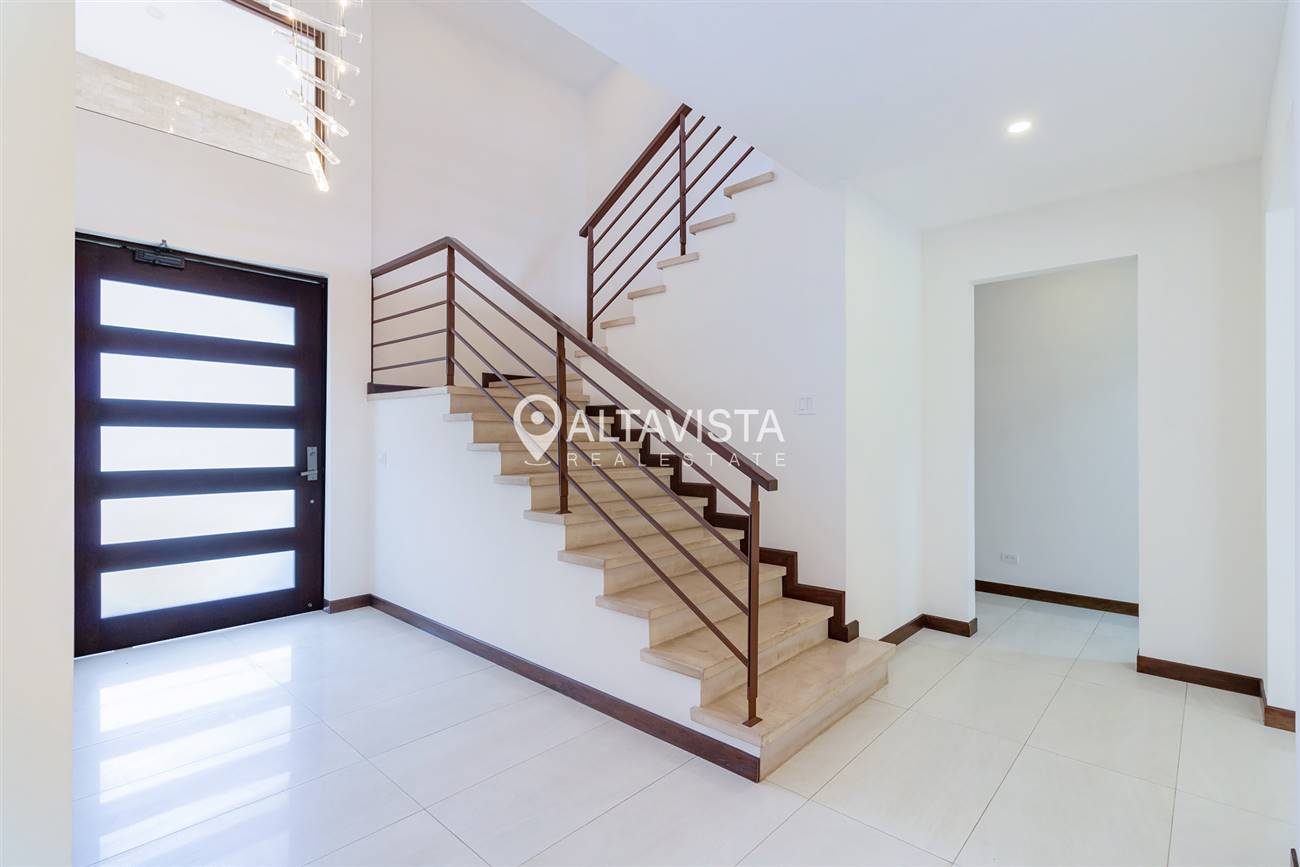 Condominio NYA Lindora