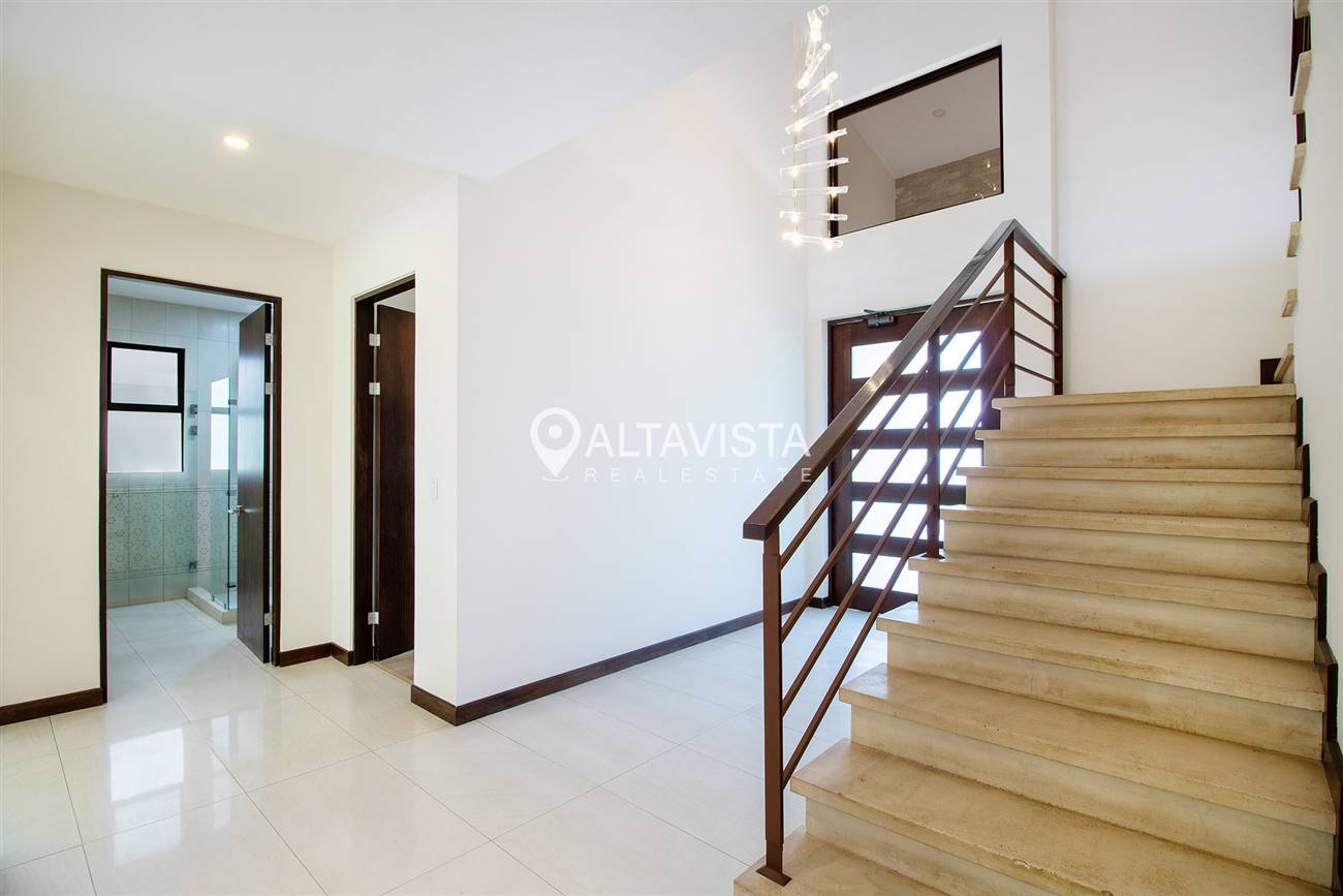 Condominio NYA Lindora