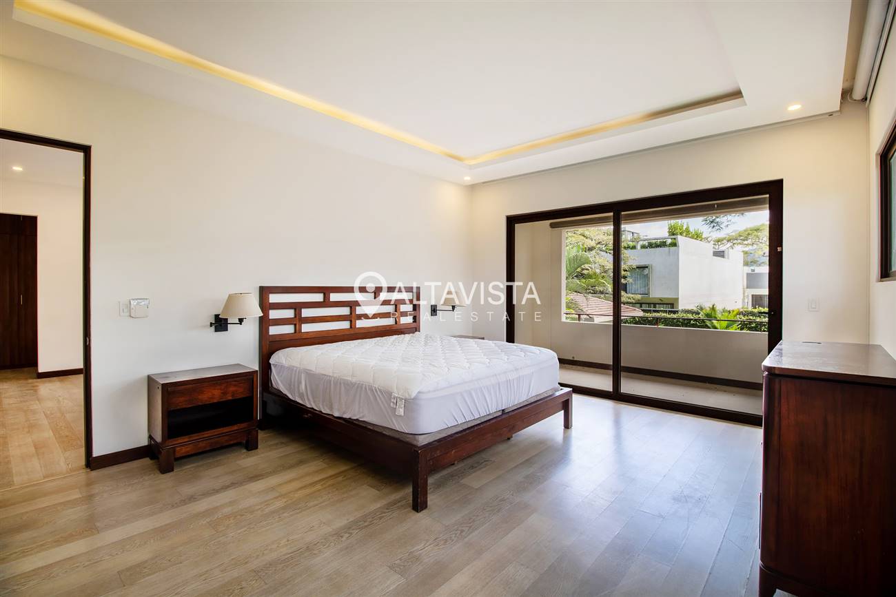 Condominio NYA Lindora