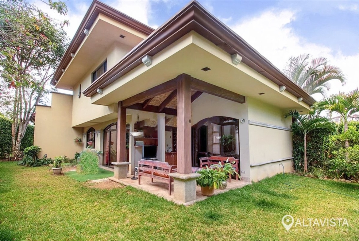 Casa en Alquiler Hacienda Gregal
