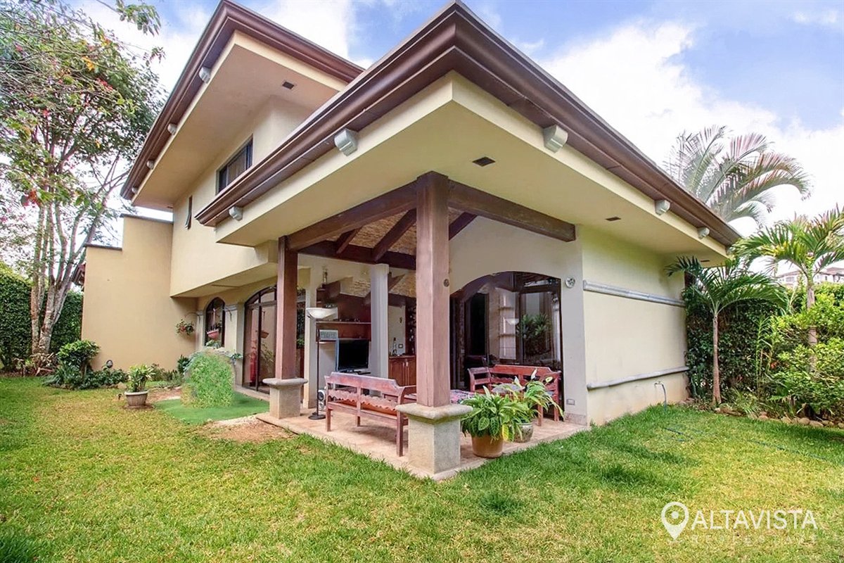 Casa en Alquiler Hacienda Gregal