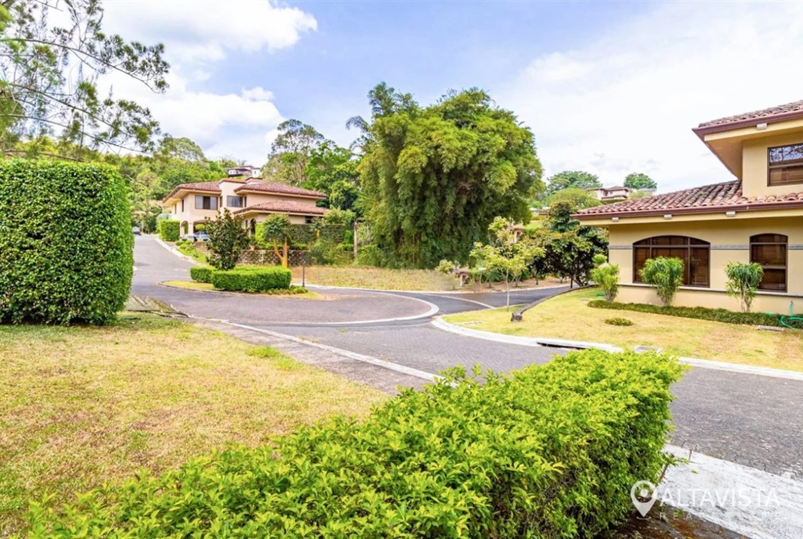 Casa en Alquiler Hacienda Gregal