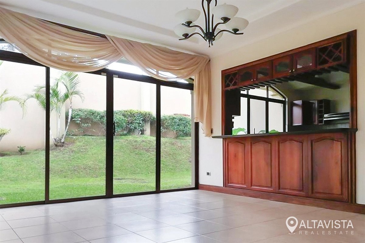 Casa en Alquiler Hacienda Gregal