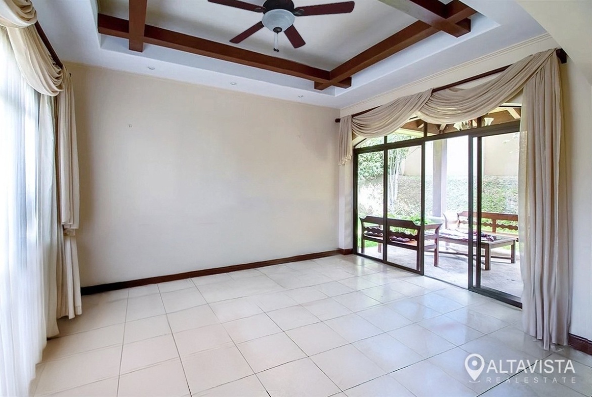 Casa en Alquiler Hacienda Gregal