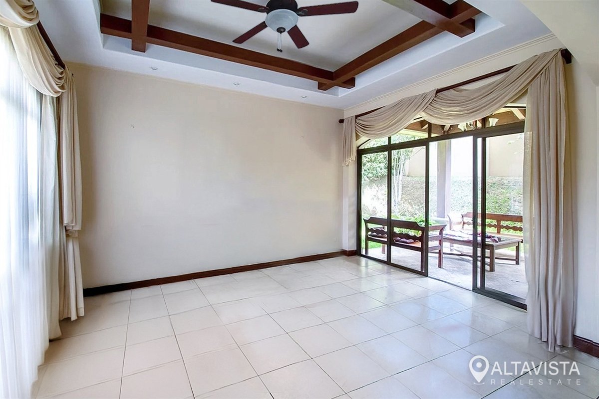 Casa en Alquiler Hacienda Gregal