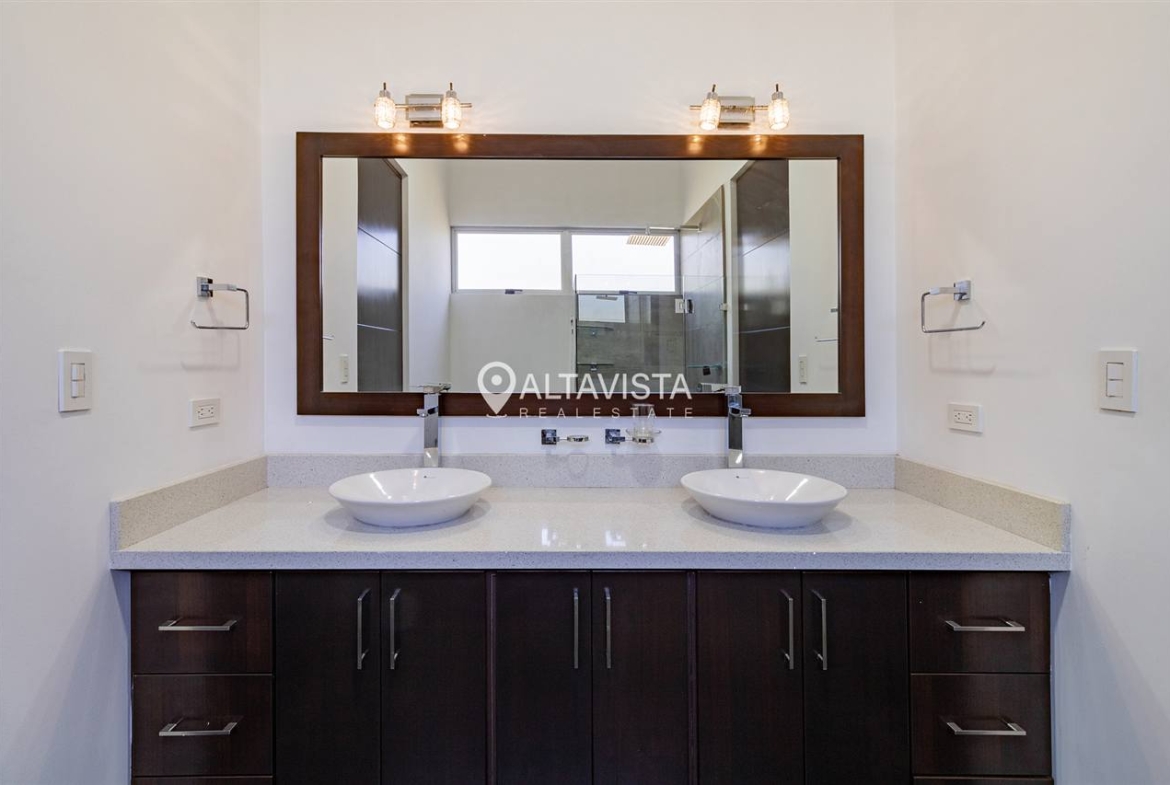 Casa en Venta Heredia