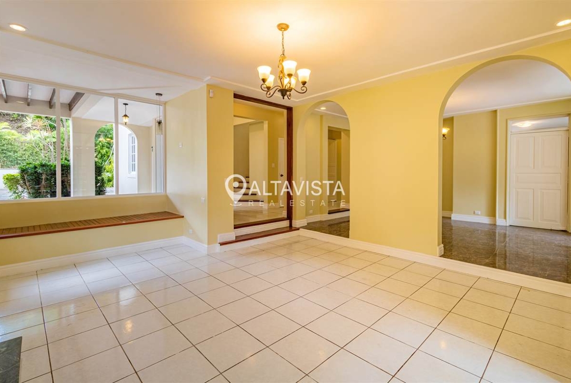 Casa en Venta Residencial Apacibles Valles