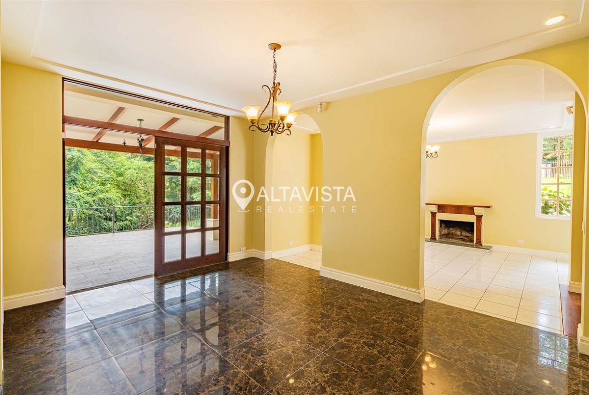 Casa en Venta Residencial Apacibles Valles