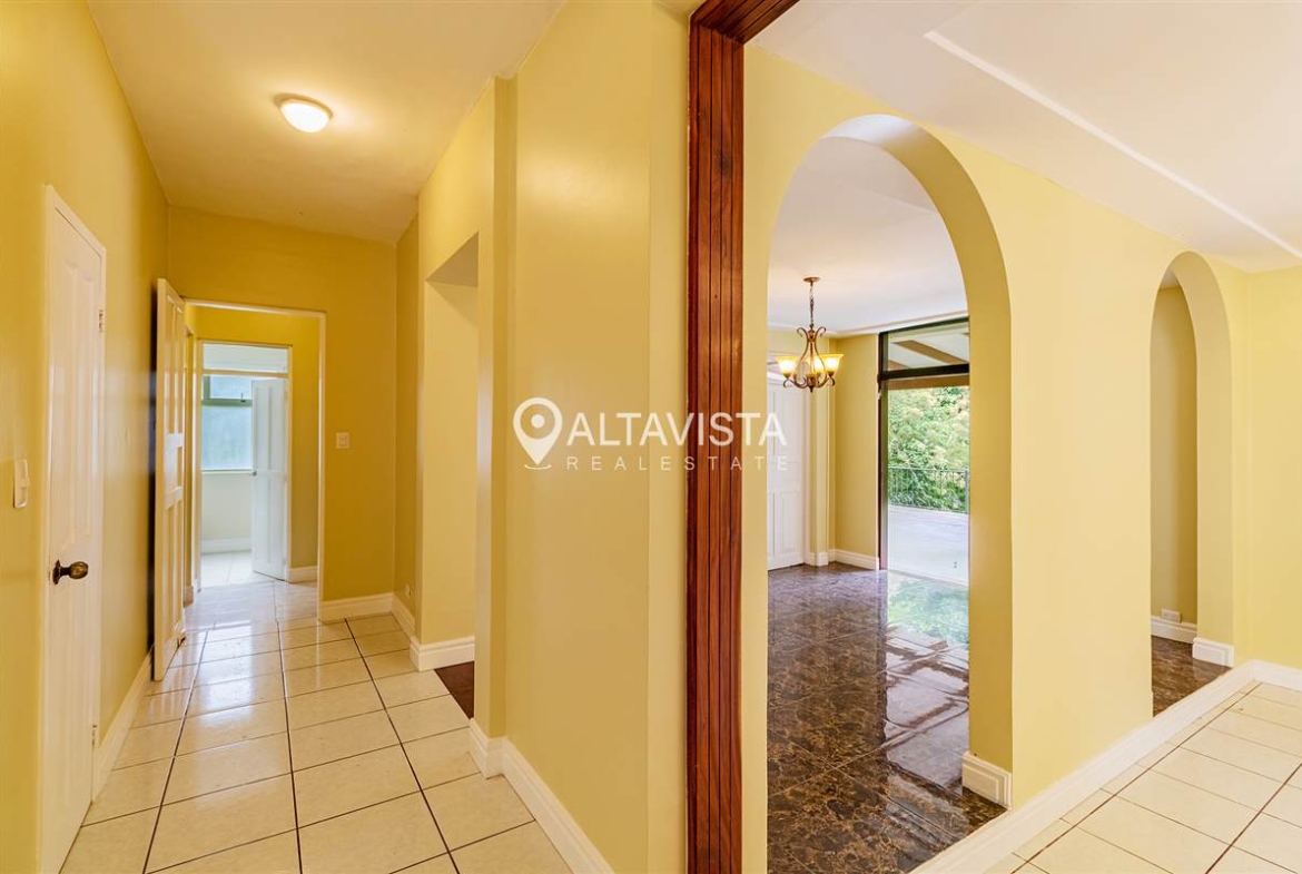 Casa en Venta Residencial Apacibles Valles