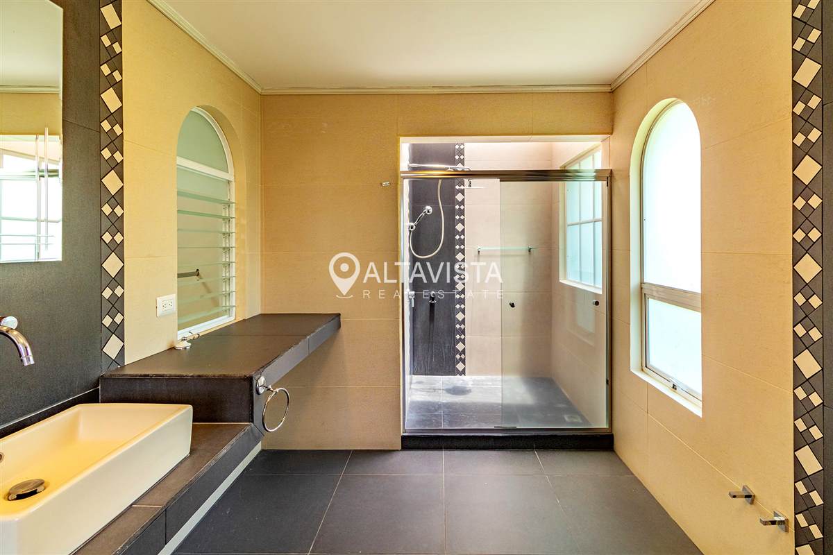 Casa en Venta Residencial Apacibles Valles