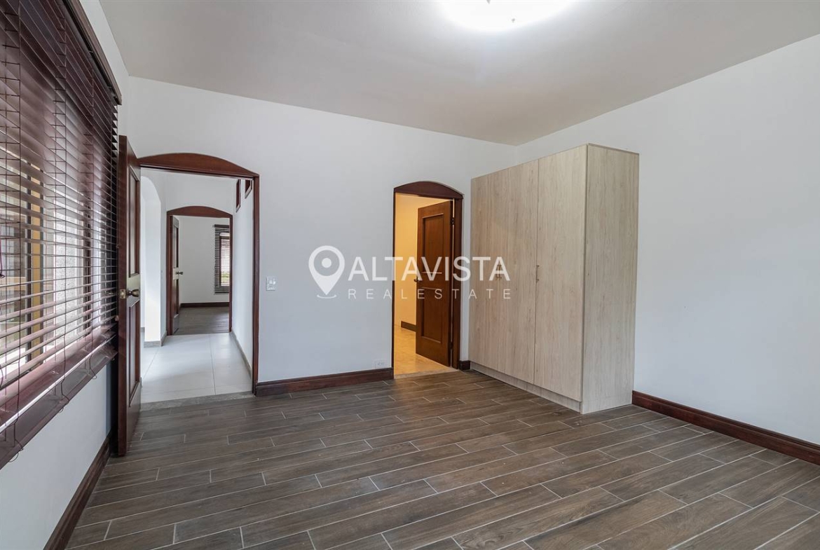 Casa en condominio Vía Ciprés