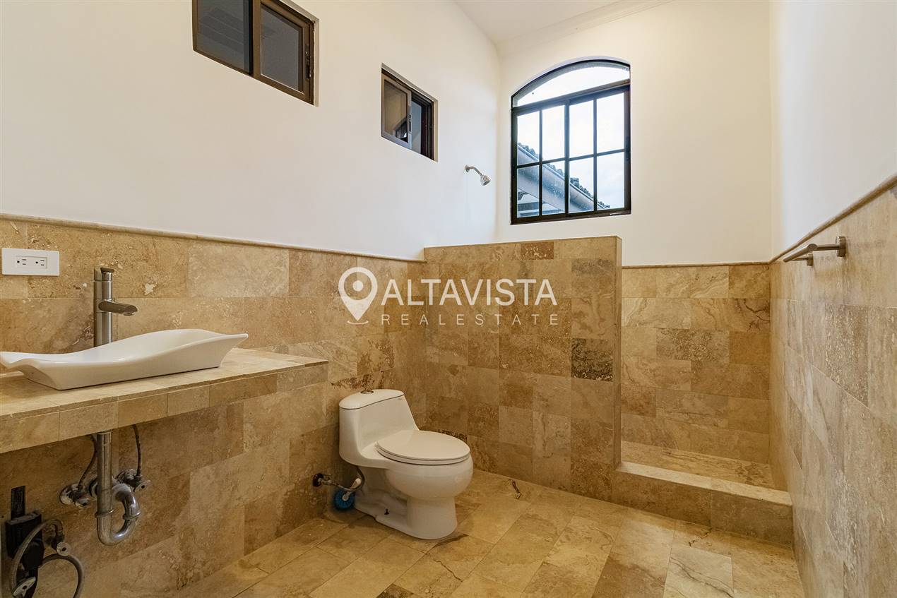 Casa en condominio Vía Ciprés