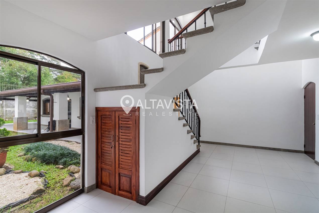 Casa en condominio Vía Ciprés