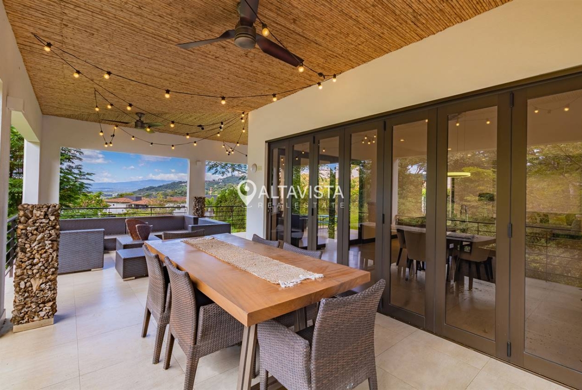 Casa en venta Condominio Lomas del Valle Santa Ana