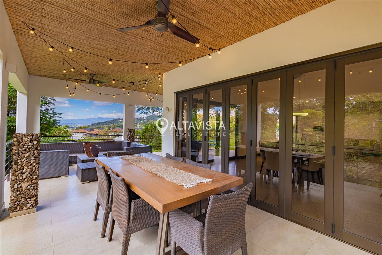 Casa en venta Condominio Lomas del Valle Santa Ana