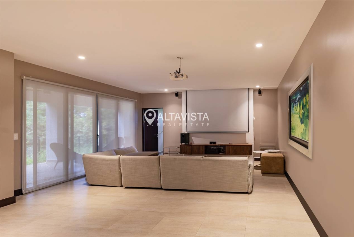 Casa en venta Condominio Lomas del Valle Santa Ana