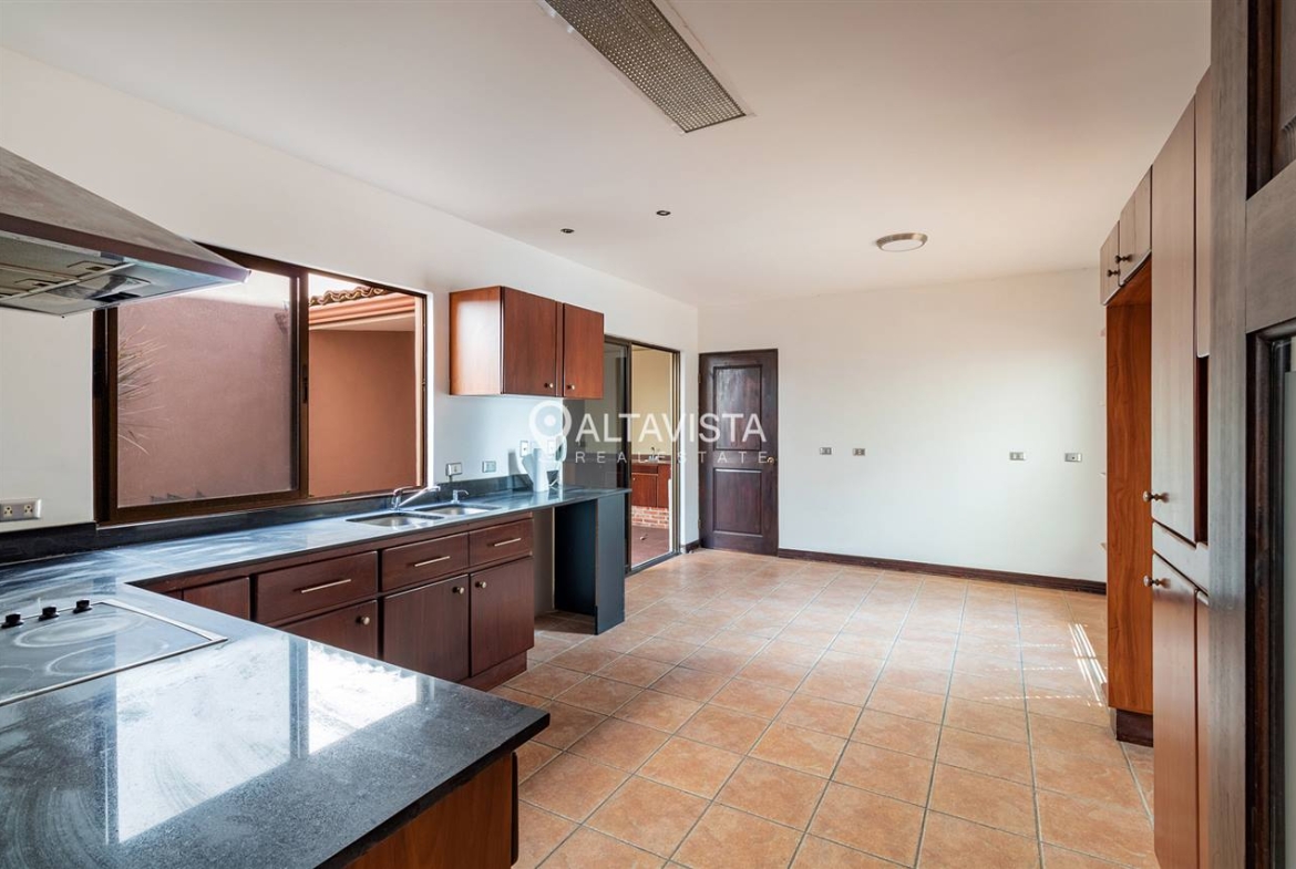 Casa en venta Condominio Río Oro, Santa Ana