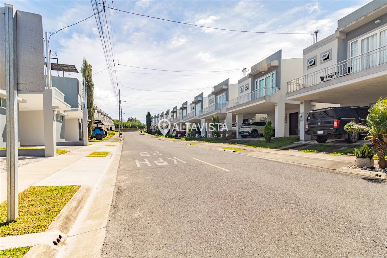 Casa en venta Condominio San Ignacio