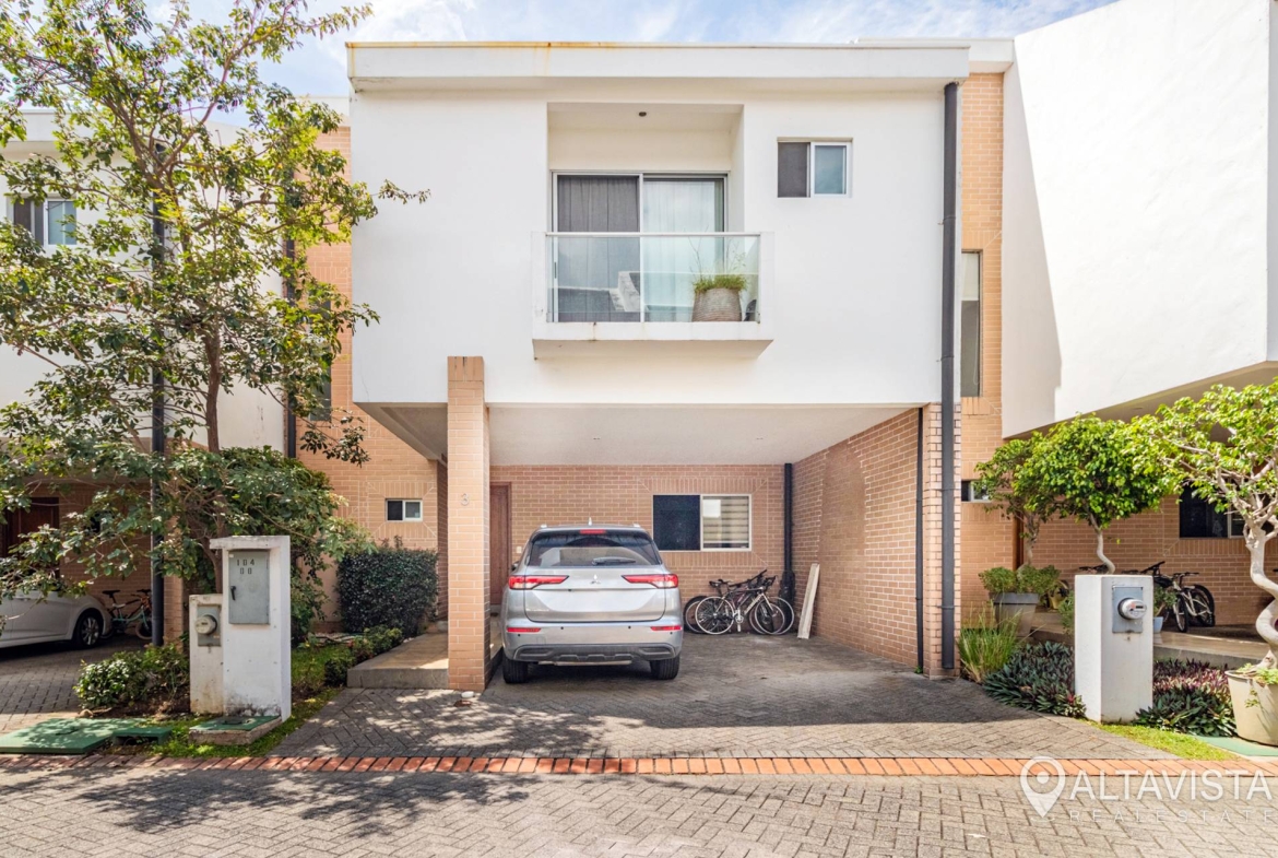 Casa en venta condominio Casa del sol santa ana