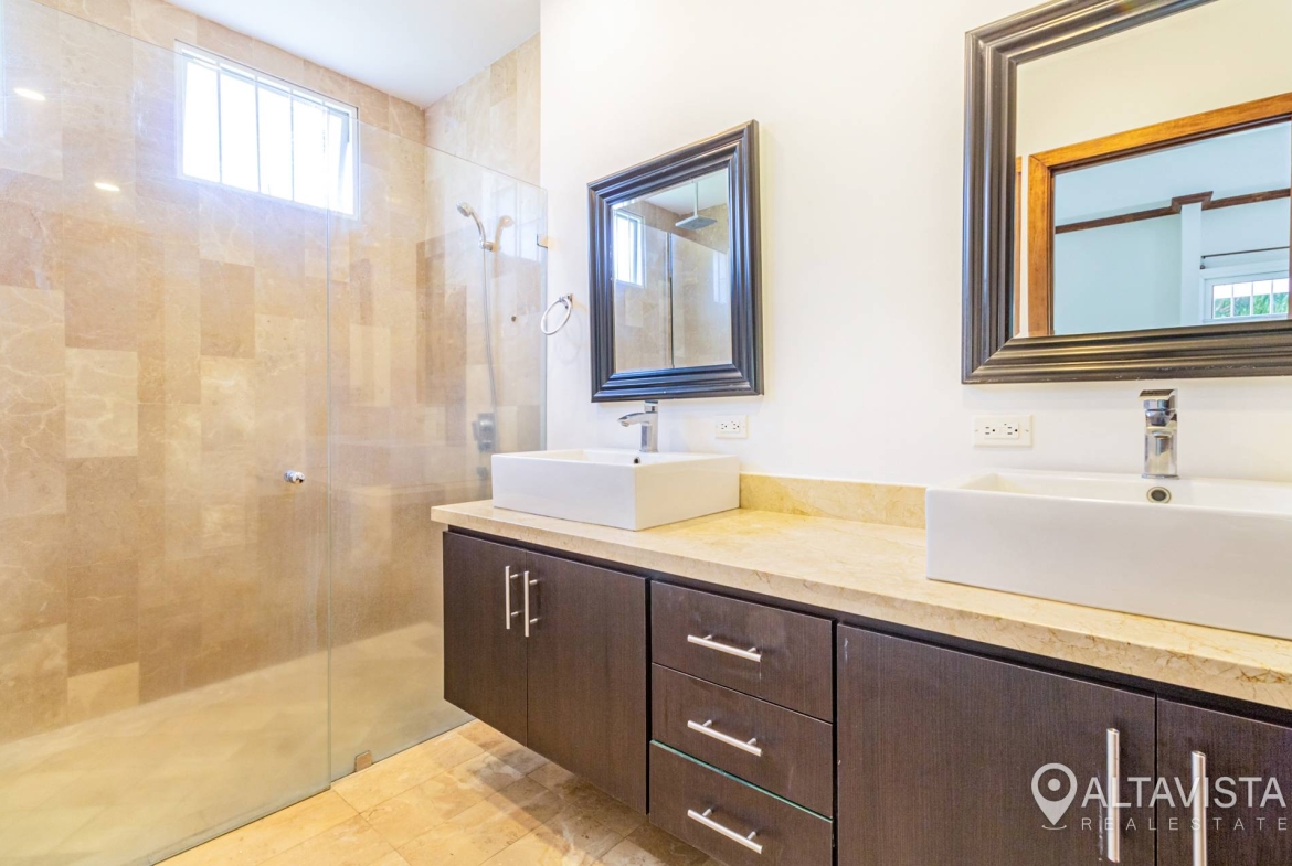 Casa en venta condominio valle del sol