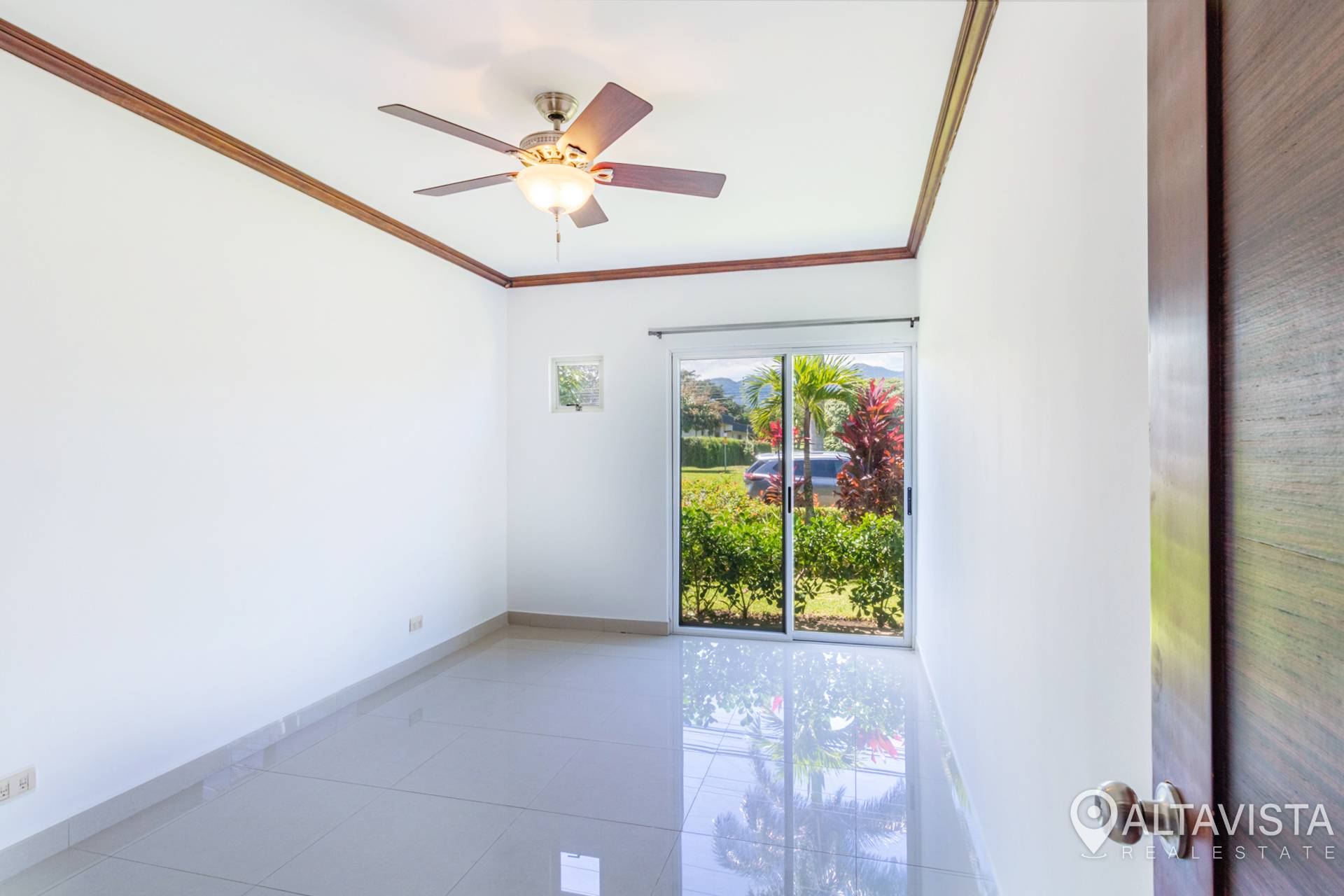 Casa en venta condominio valle del sol