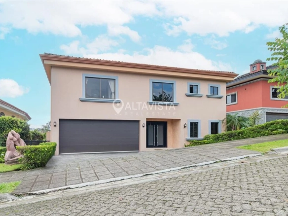 Condominio Cedro alto