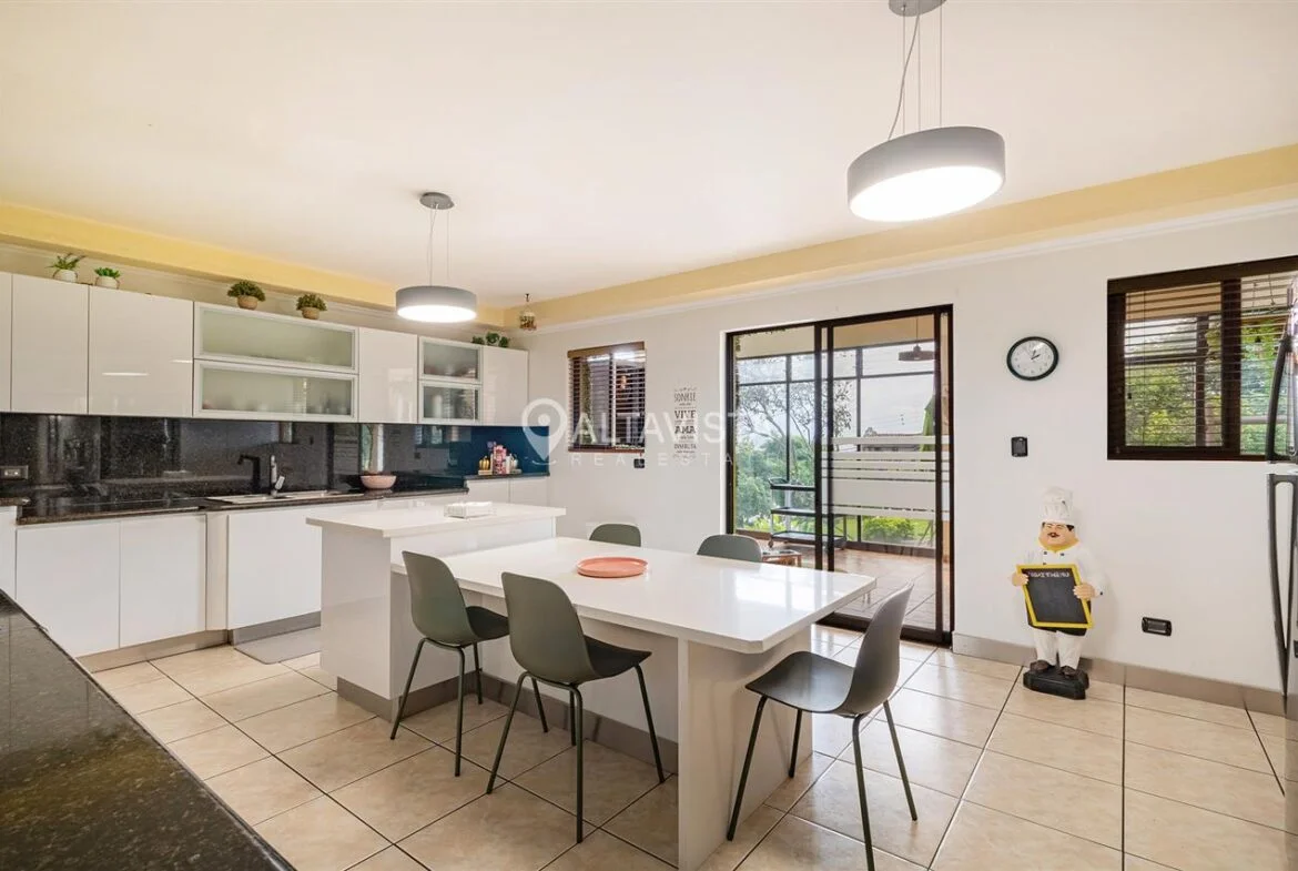 Condominio Cedro alto