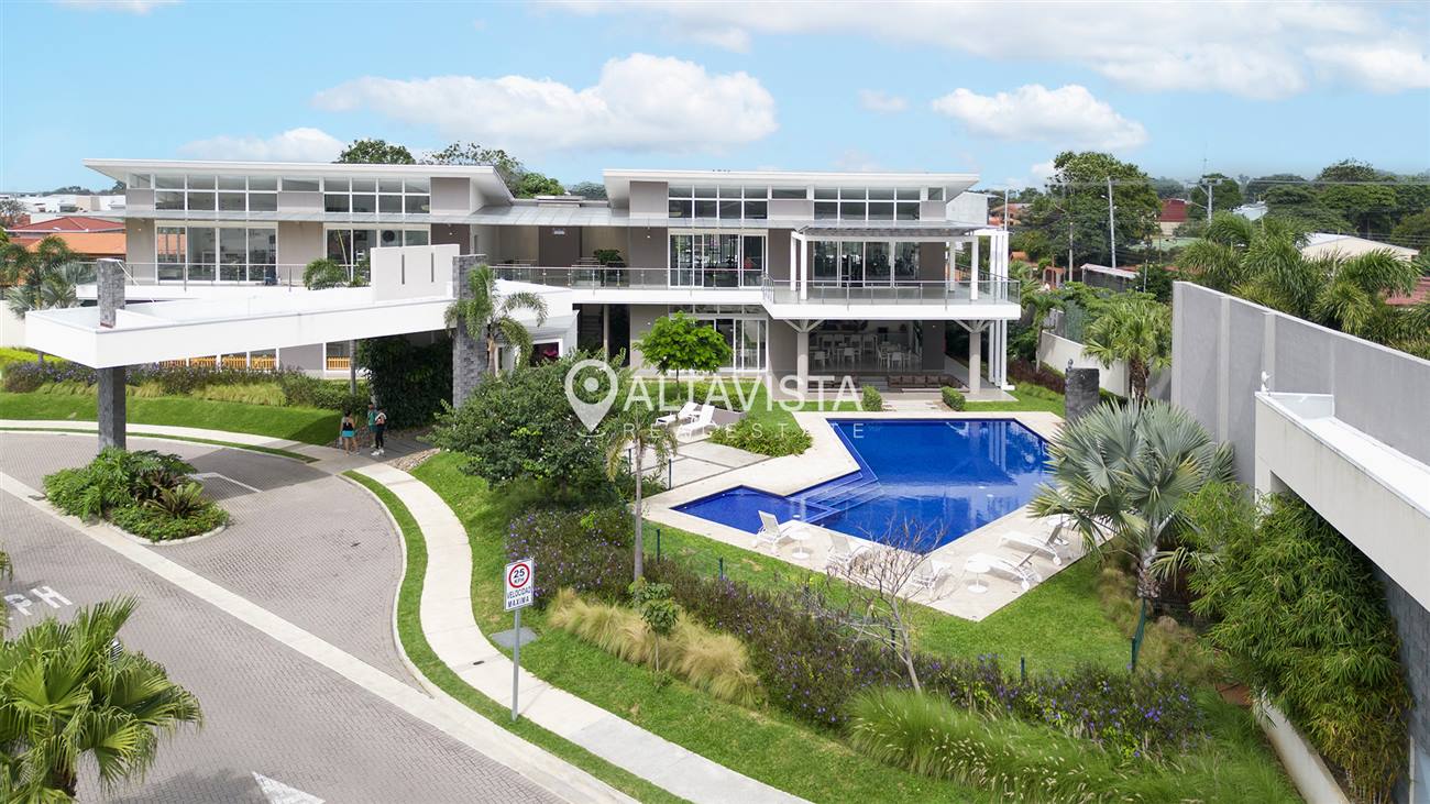 Venta de Casa en Condominio La Arboleda Belén Heredia