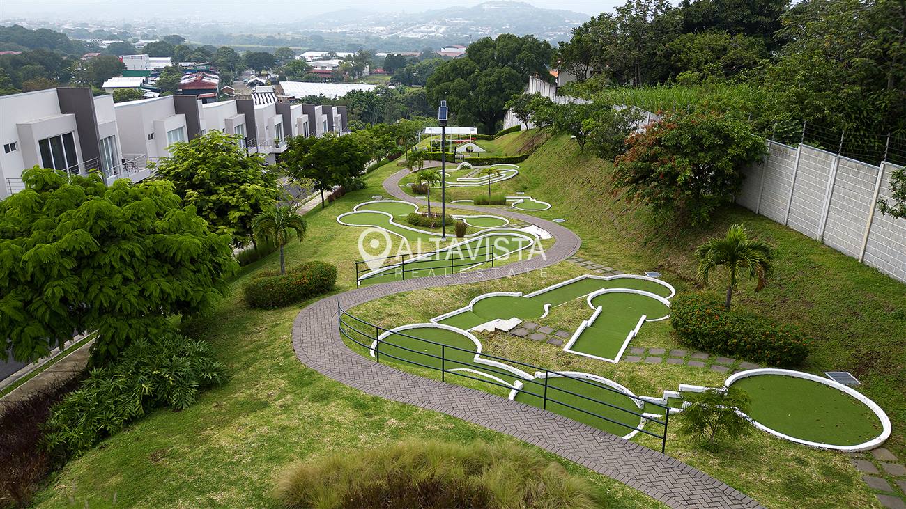 Venta de Casa en Condominio La Arboleda Belén Heredia