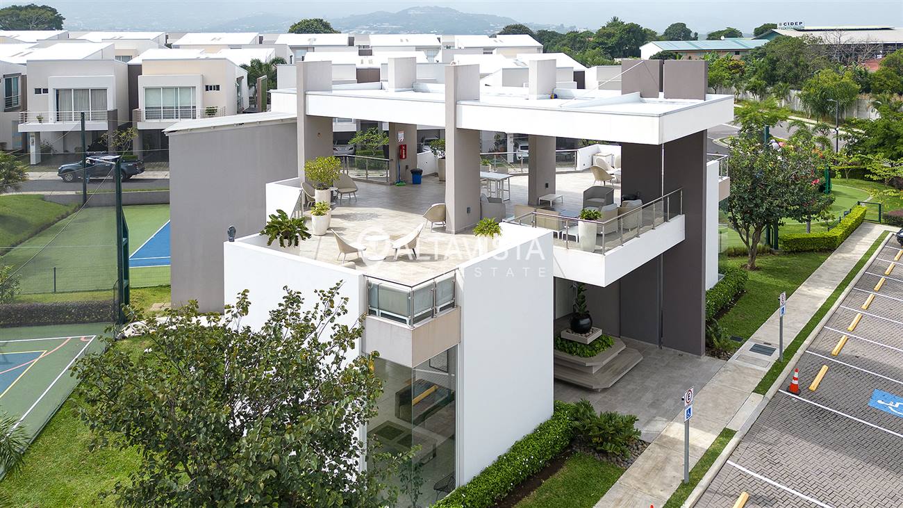 Venta de Casa en Condominio La Arboleda Belén Heredia