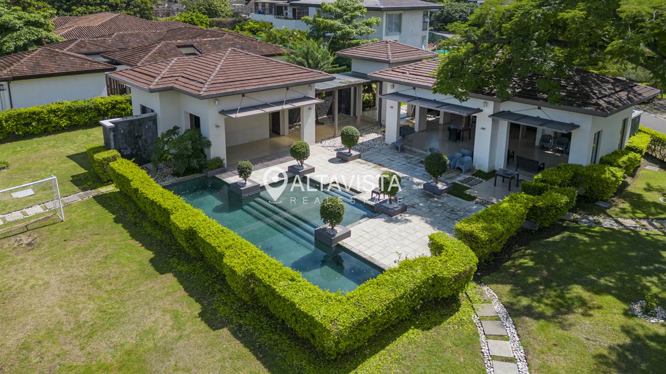 Condominio NYA Lindora