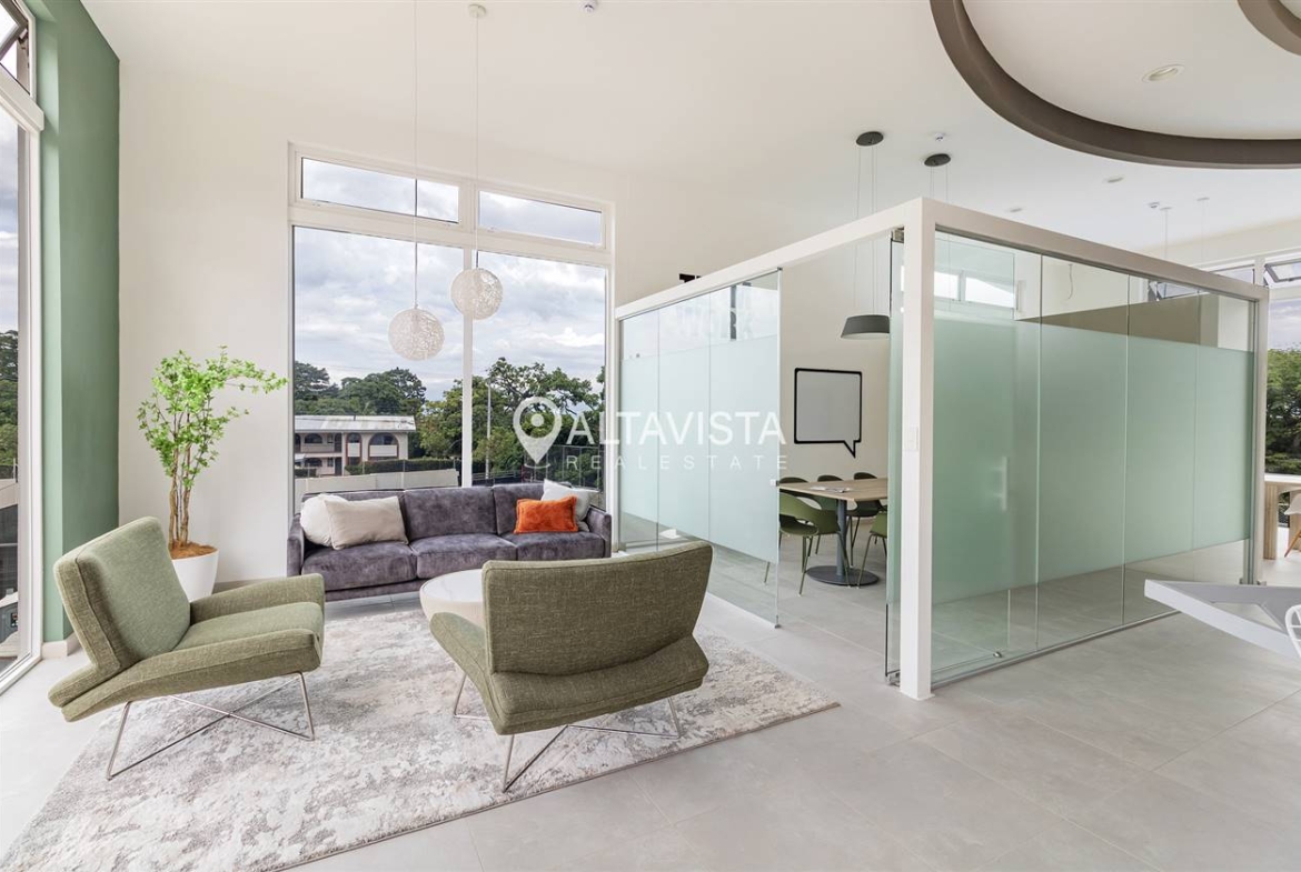 Condominio Nasara en Santa Ana