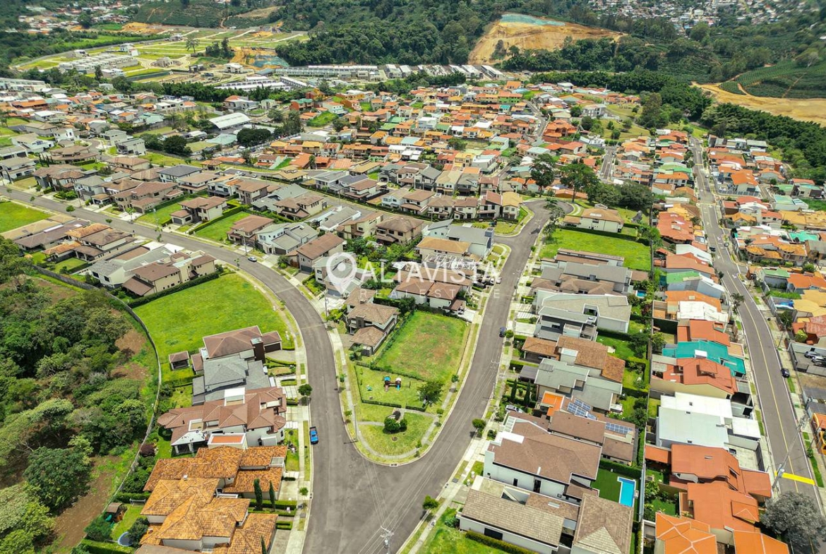 Venta de casa tierras del este