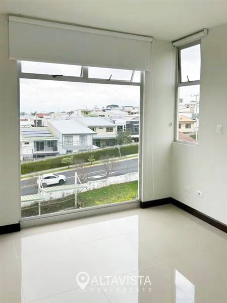 Torres de San Marino en Heredia