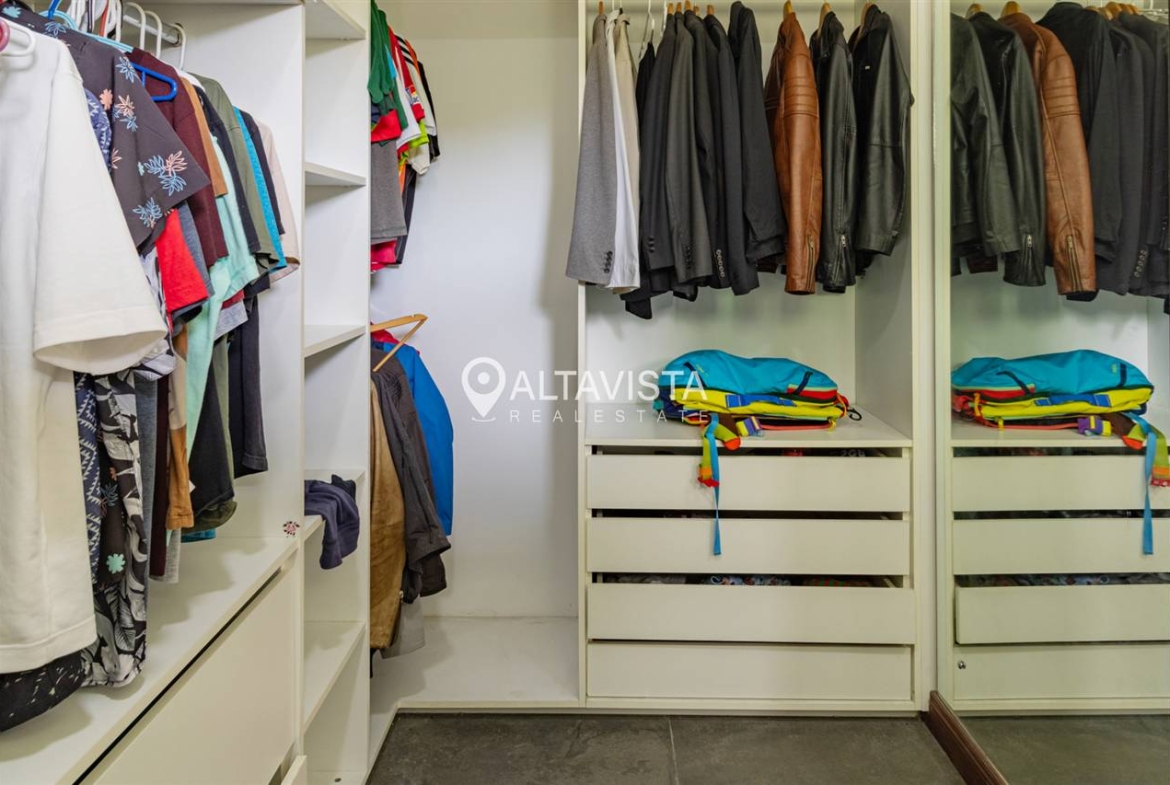 Venta de Casa 1 en Condominio Gregal