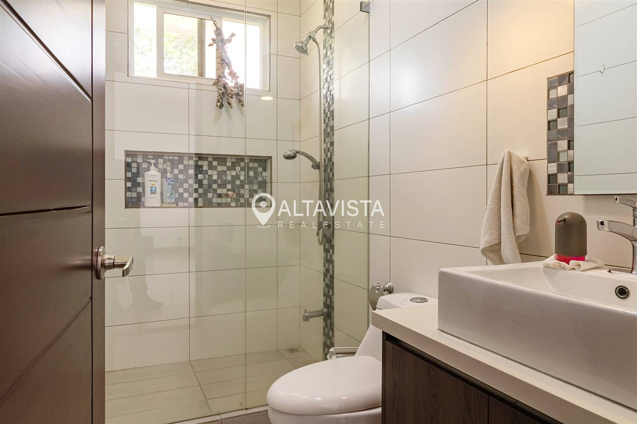 Venta de Casa 1 en Condominio Gregal